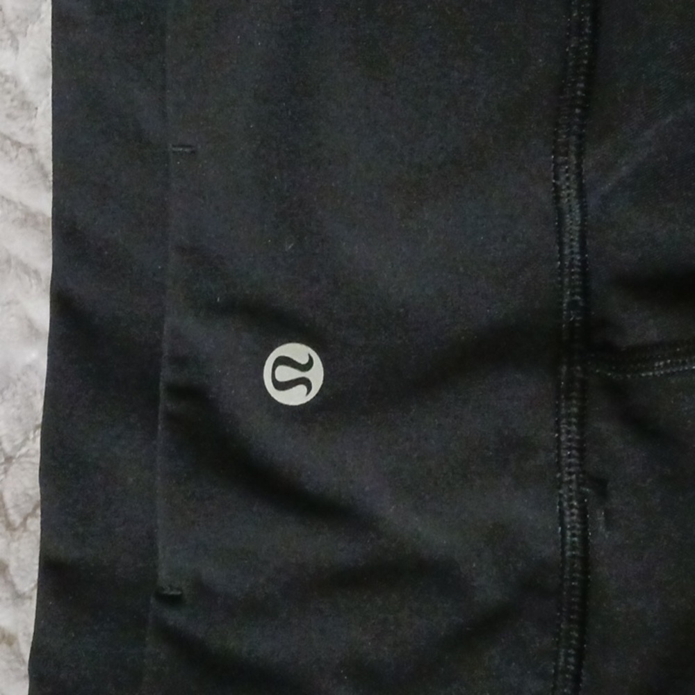Lululemon leggings - Picture 3 of 5